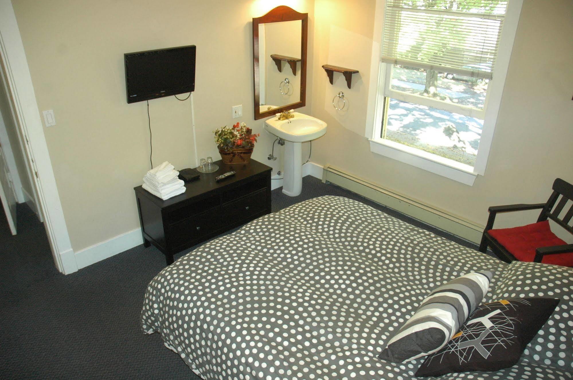 Douglas Bed & Breakfast 3*
