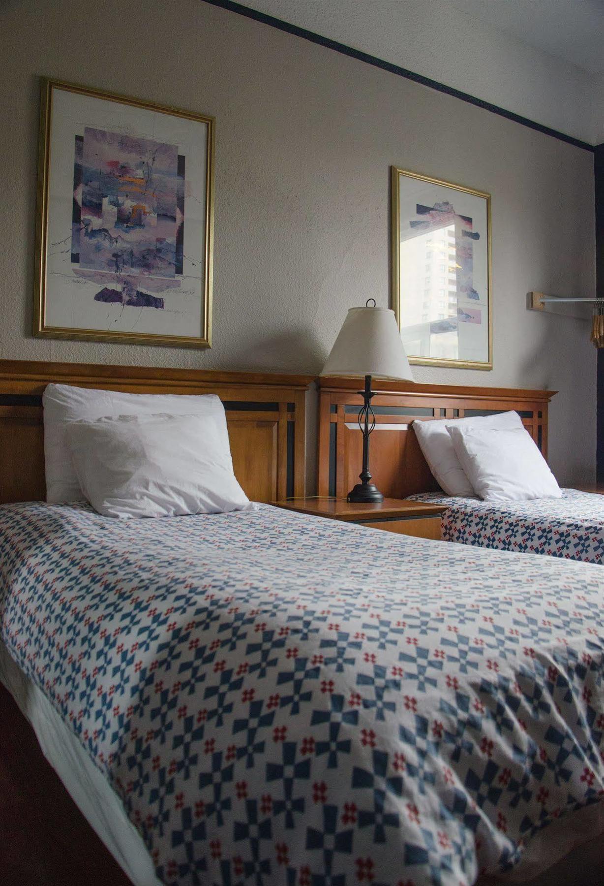 Ambassador Hostel Vancouver