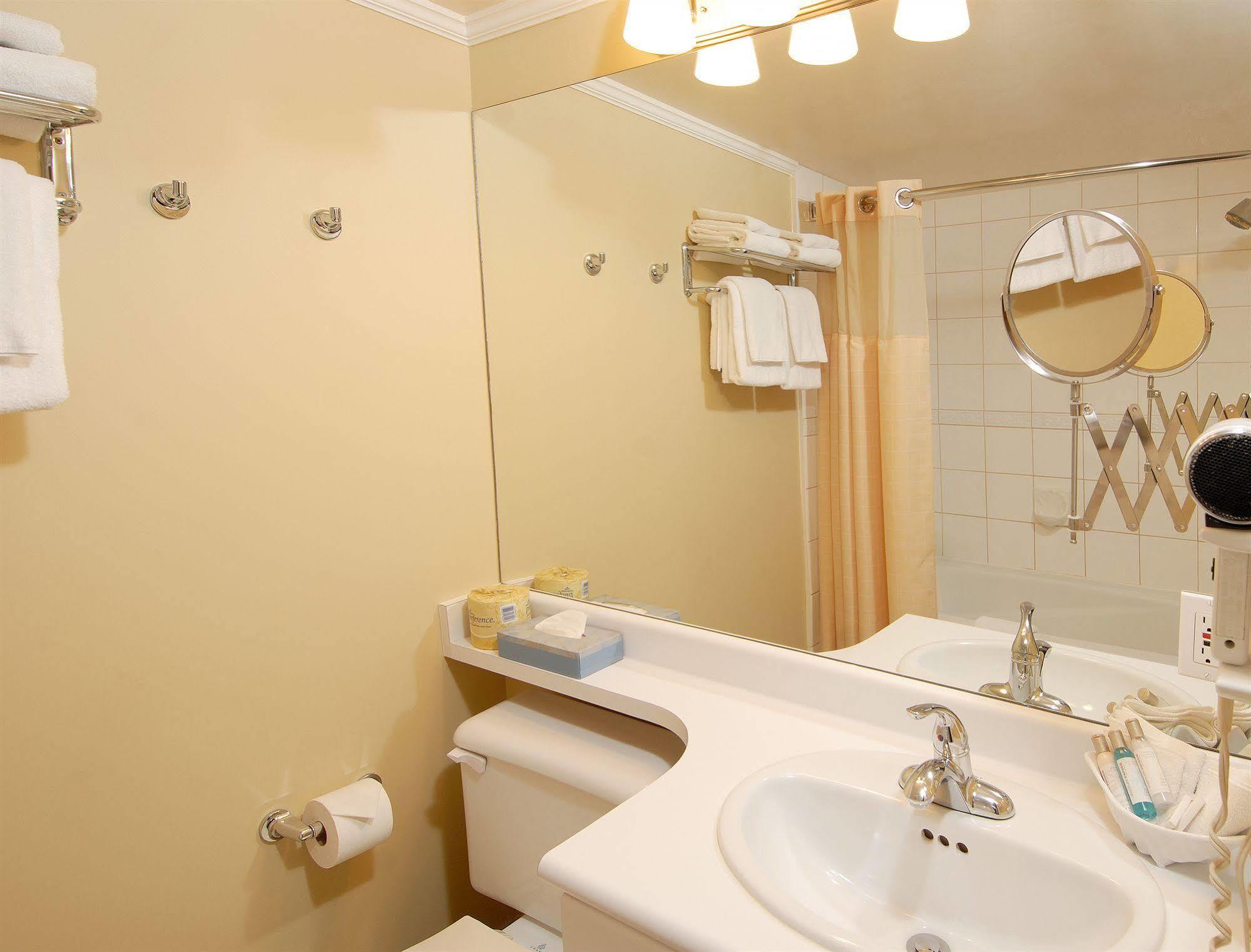 Robson Aparthotel Vancouver