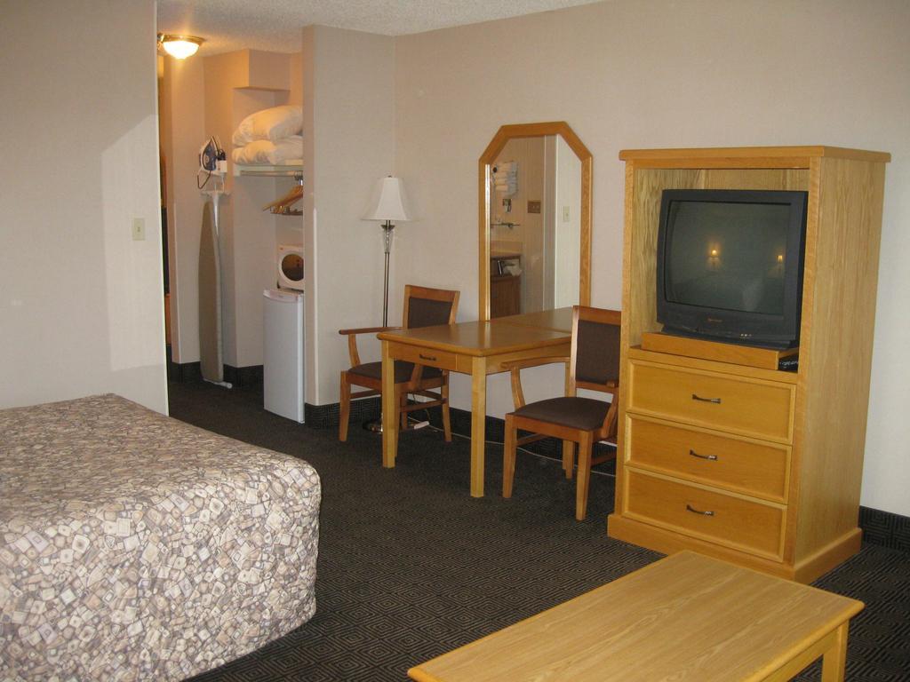 Ramada Exhibition Park