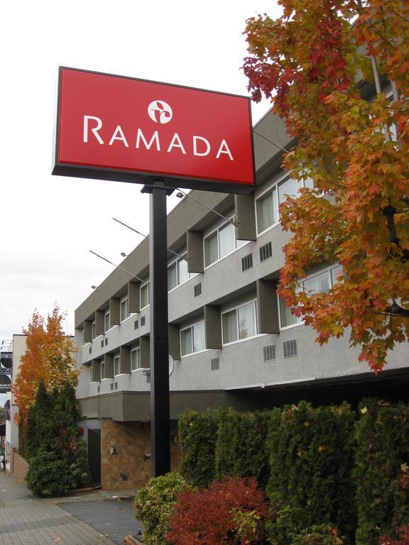 Ramada Exhibition Park Hotel 2*
