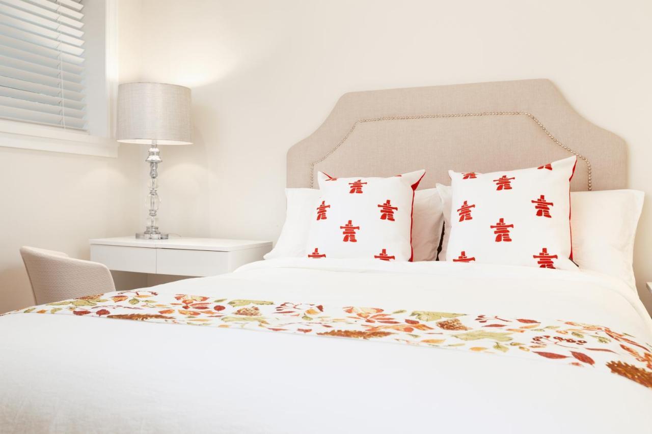 Cozy 3bdr Near Queen Elizabeth Park Holiday home