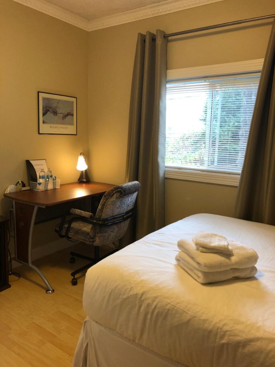 Gasthof Cozy Bedrooms Vancouver