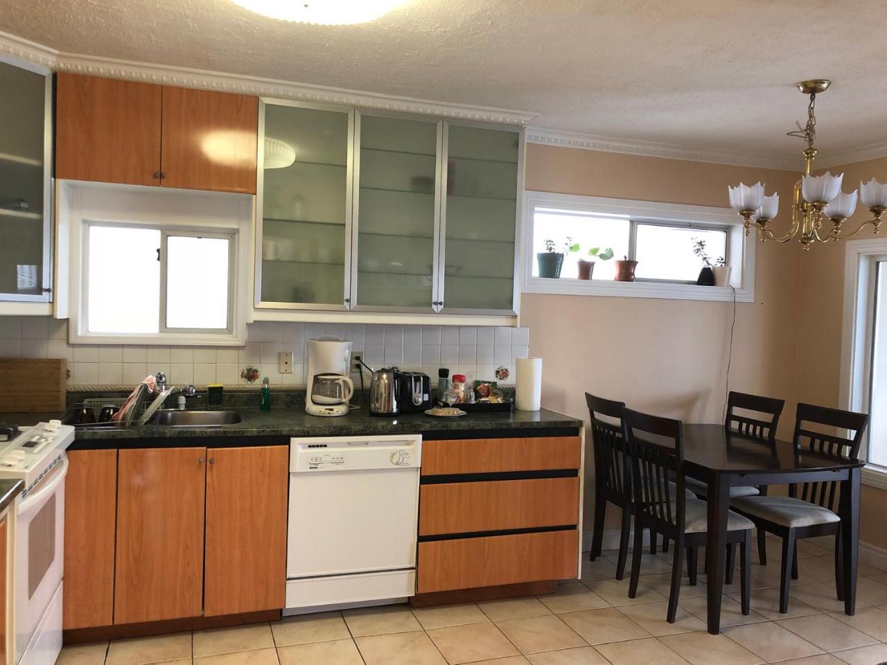 Cozy Bedrooms 3* Vancouver