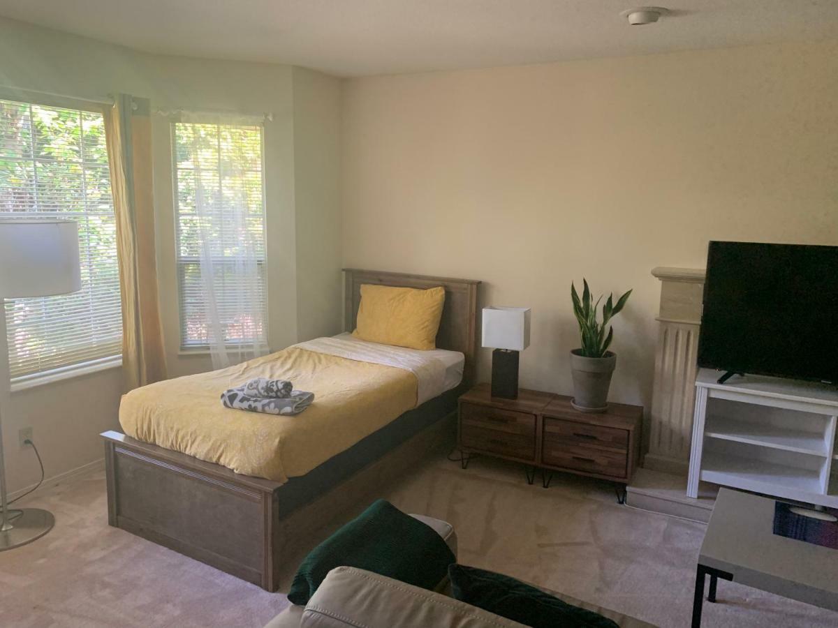 Guest house In Great Location Vancouver