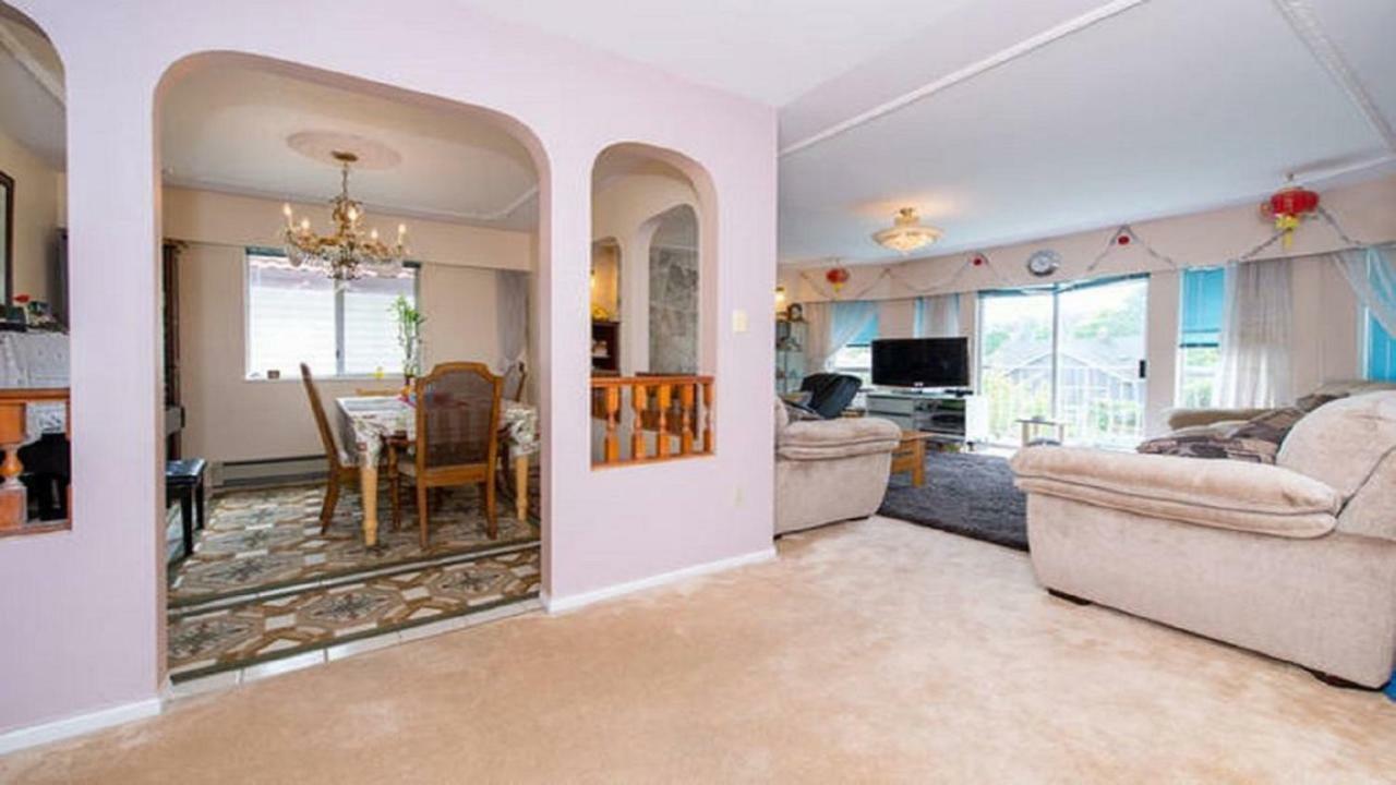 Guest house Shiny Queen Elizabeth Vancouver