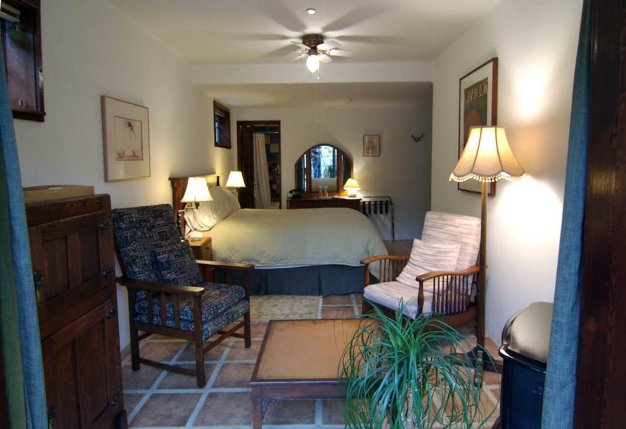 Bed & Breakfast Corkscrew