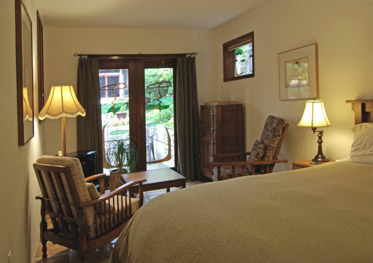 Corkscrew Bed & Breakfast