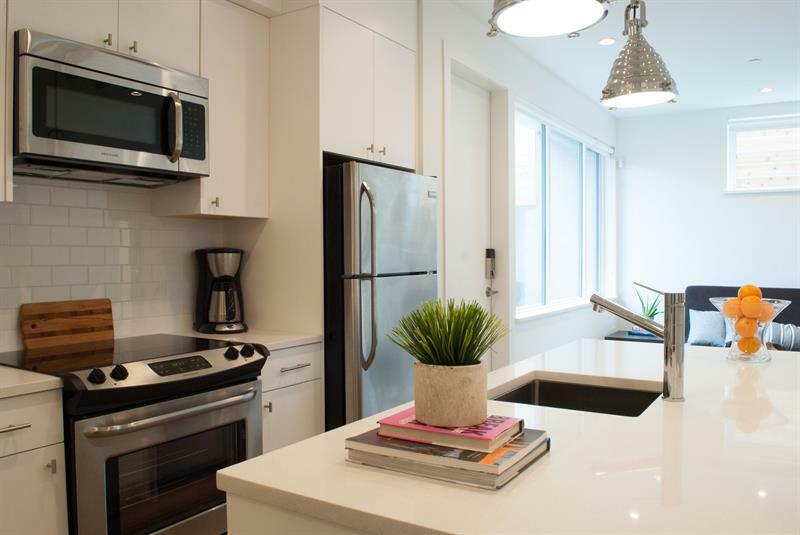 Airy 2br In Kitsilano By Sonder Apartment *