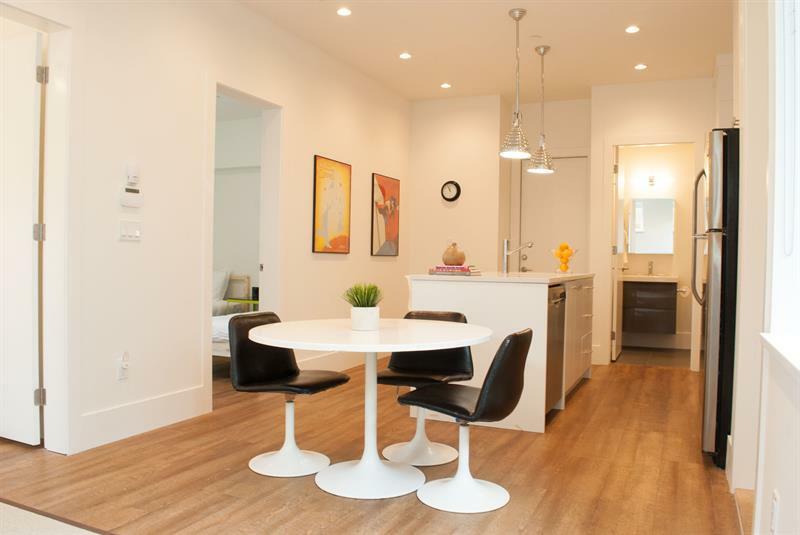 Airy 2br In Kitsilano By Sonder