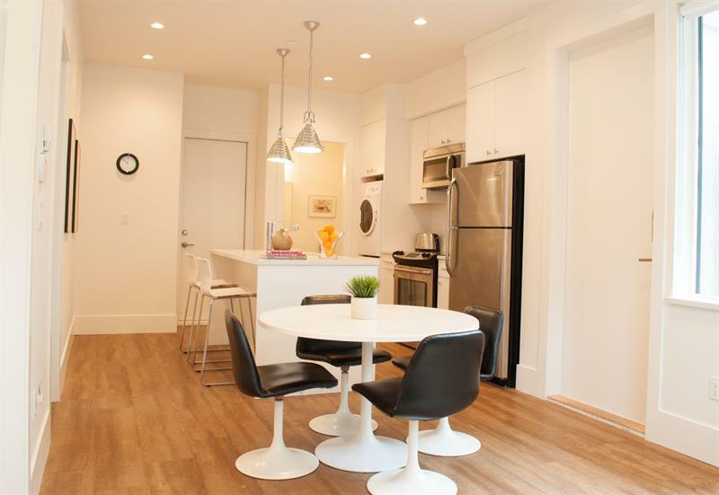 Apartment Airy 2br In Kitsilano By Sonder