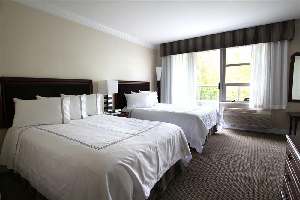 Granville Island Hotel 3*