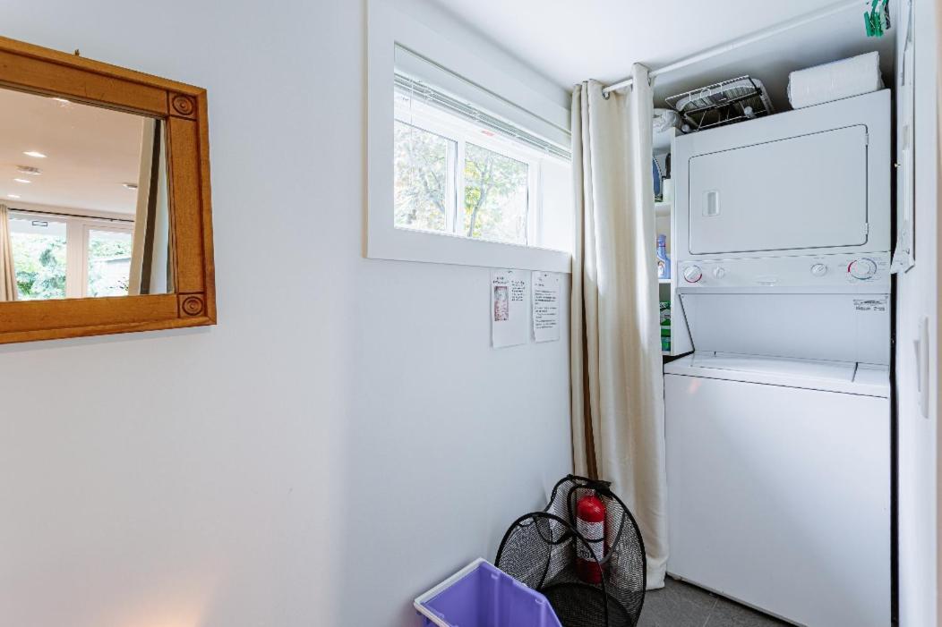 Apartment West Side 1br Dunbar Garden *