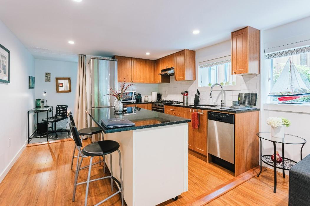 West Side 1br Dunbar Garden *