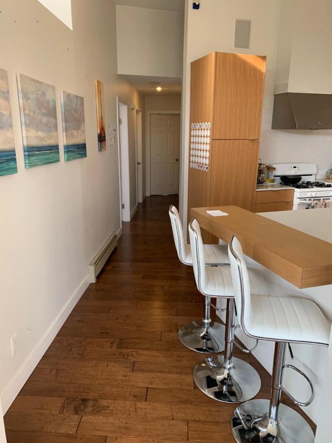 5 Mins Walk To Skytrain Station