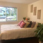 Quiet-Comfy 3 Bedroom Home On A Tree Lined Street In Kits