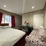 Cozy Dunbar 3 Beds Home W/ Views