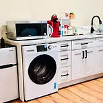 Cozy 2 Beds Spacious Rooms,Close To Transit