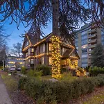 Hunter House Bed And Breakfast