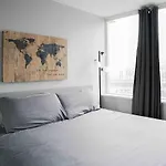 Dt Vancouver Pool, Parking, And Panoramic Views