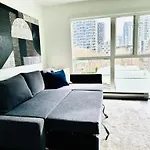 Luxury Condo Beach Side Yaletown