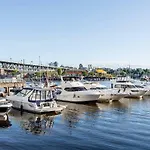 Luxury Condo Beach Side Yaletown