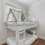 Central Main Street Home Minutes From Qe Park