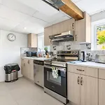 Charming Vancouver Stay