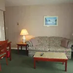 Tropicana Suite Hotel