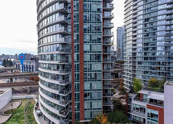 Modern Elegance Apartment