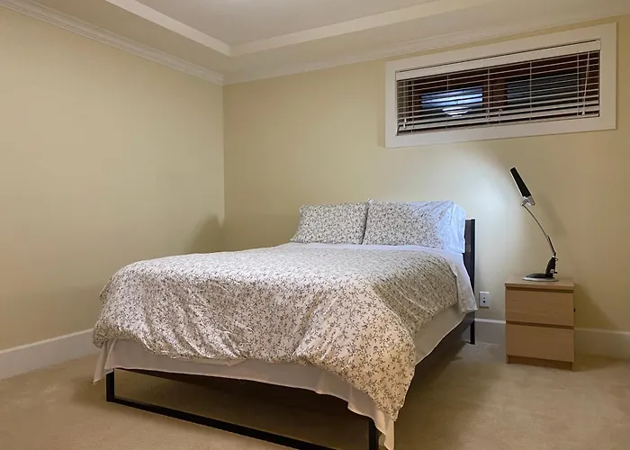 Spacious Modern New Suite