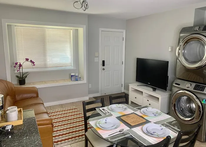 2Br Near Skytrain Station, Private And Convenient