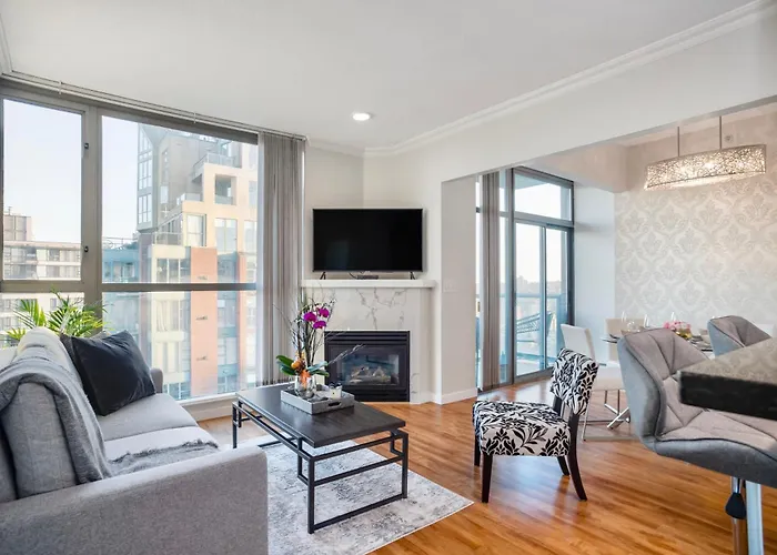 Yaletown Gem Located In The Heart Of Downtown Vancouver