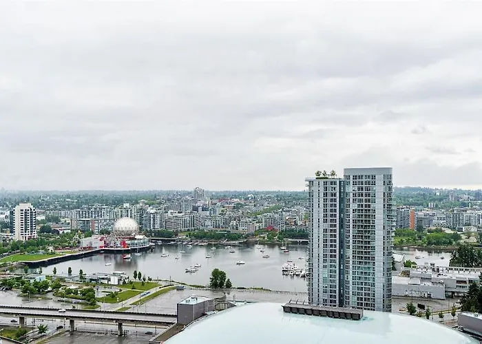 Home In The Sky With Gorgeous Water Views