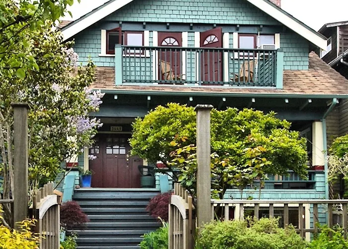 A Suite @ Kitsilano Cottage