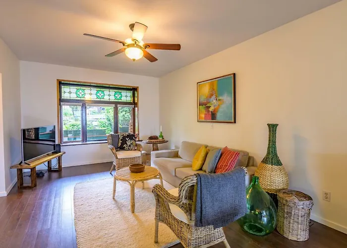 Charming 1 Bdrm View Suite