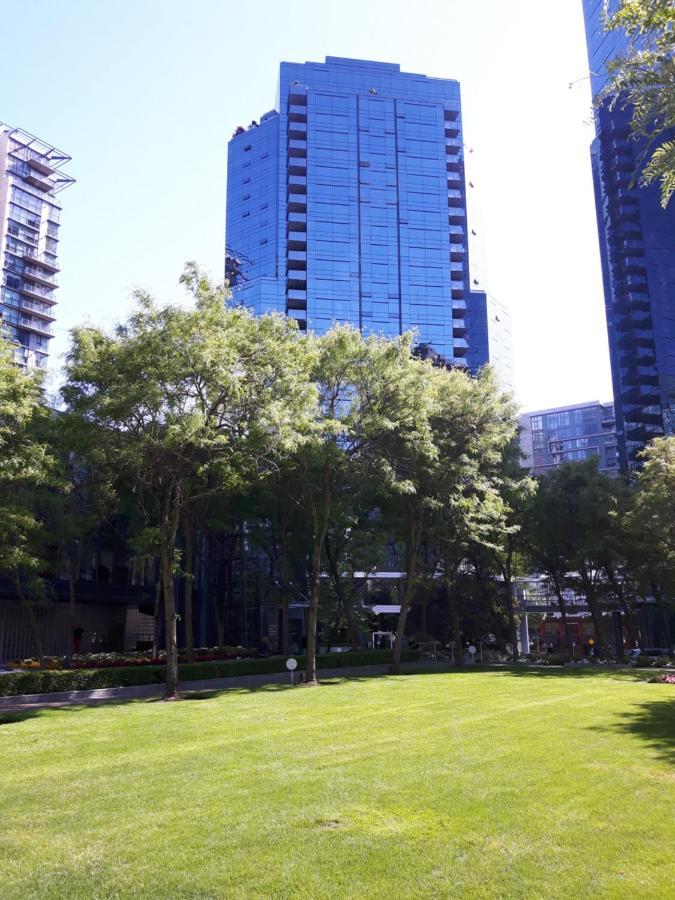 Your Alternative To A Five Star Hotel - Premium Location Apartment *