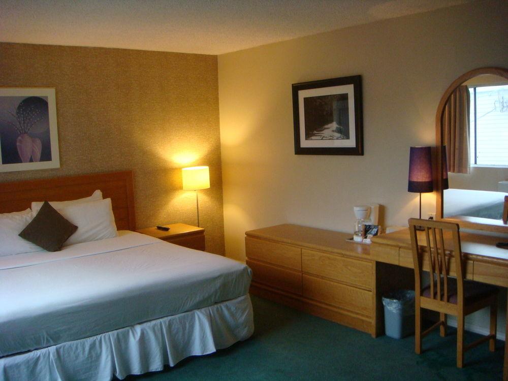 Hotel Cassandra 2*