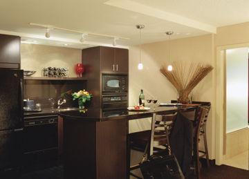 Coast Plaza And Aparthotel Vancouver