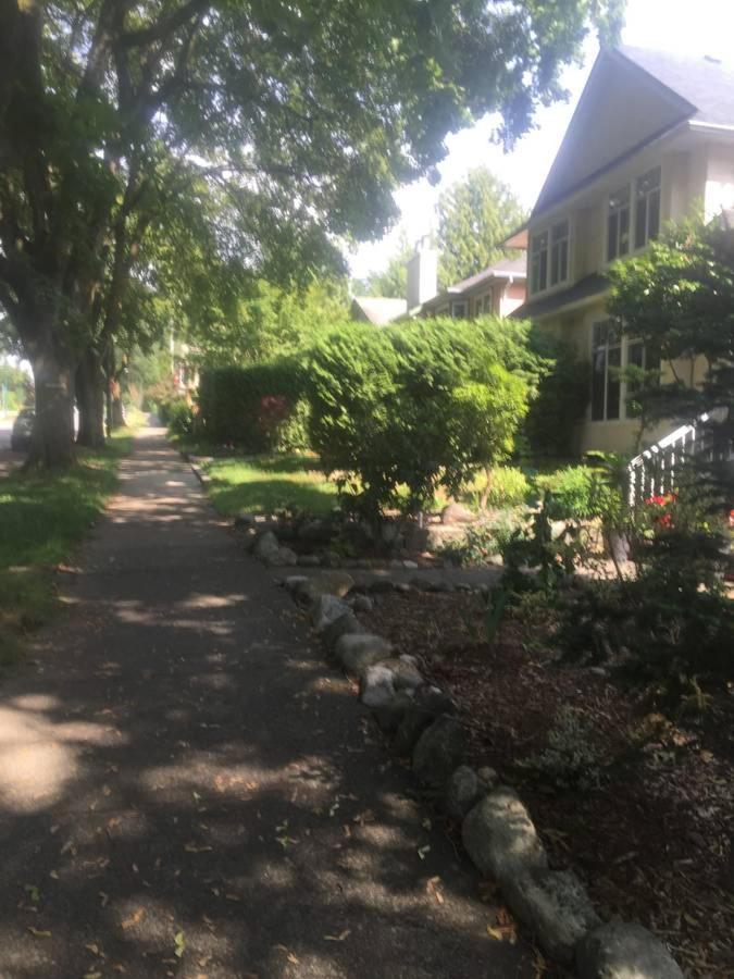 Holiday home Quiet-comfy 3 Bedroom On A Tree Lined Street In Kits