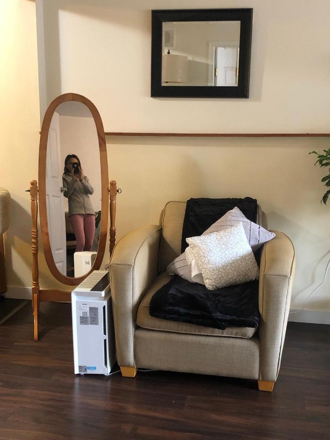 Holiday home Quiet-comfy 3 Bedroom On A Tree Lined Street In Kits