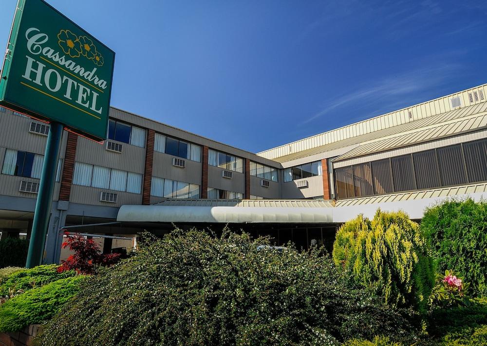 Hotel Cassandra 2*