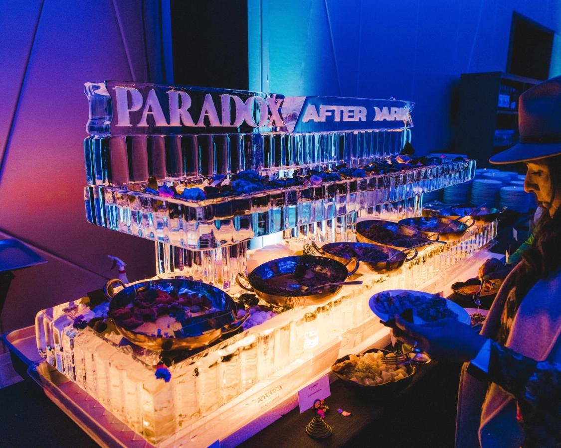 Paradox 4* Vancouver