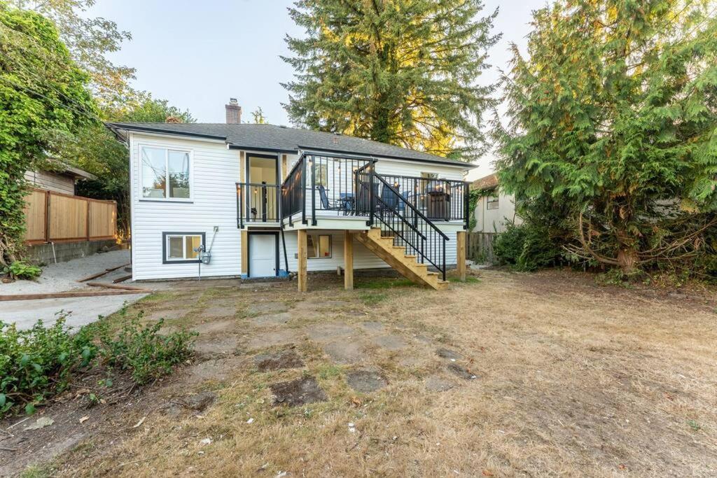 Amazing House In The Heart Of Dt/yvr/ubc Holiday home