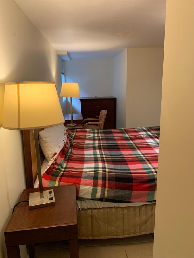 Guest house West