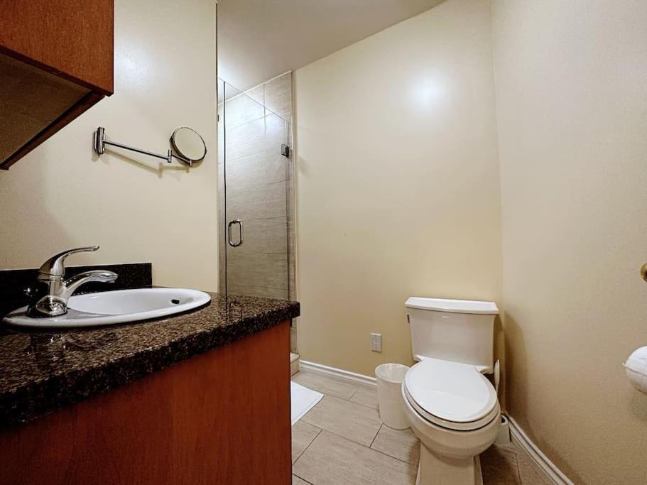 Super Cosy 8bed & 6bath In Heart Near To Airport Villa