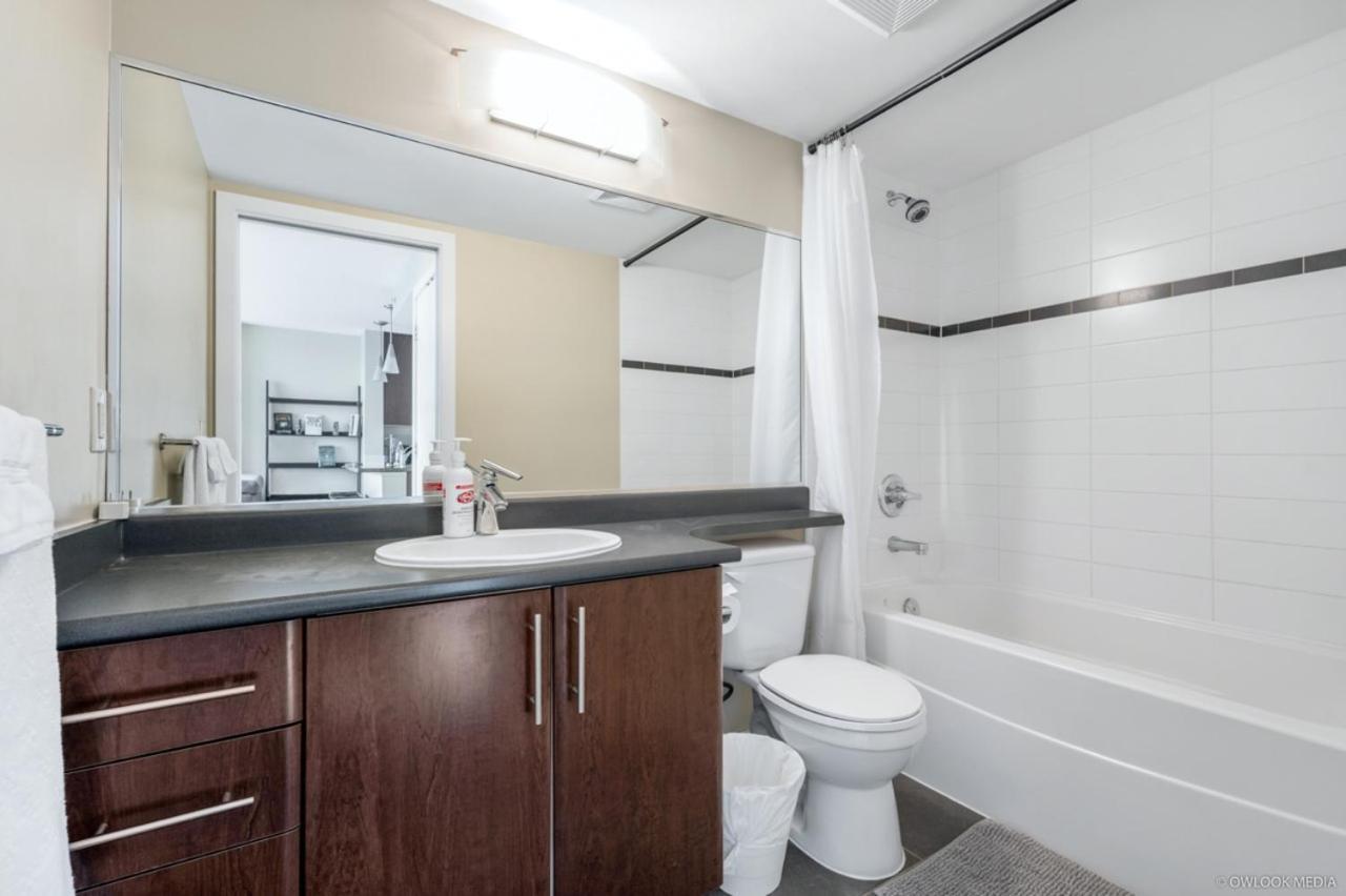 Explore Downtown From Luxury 1 Bed/bath