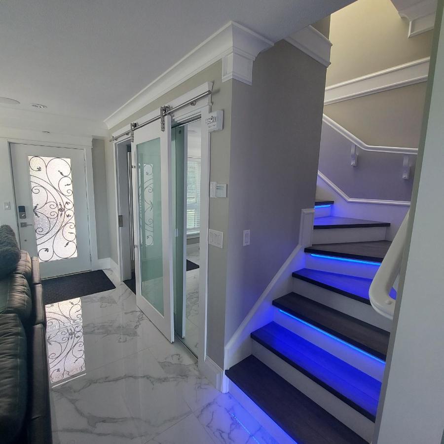 Beautiful Bright 3 Bed Townhouse *