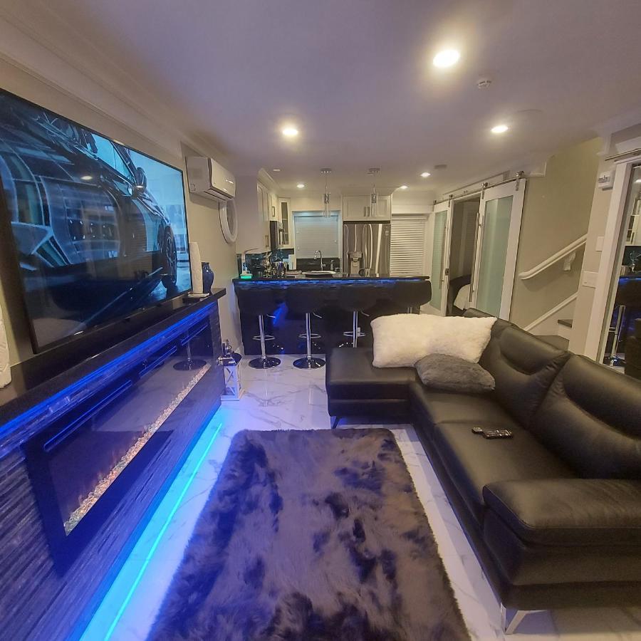 Apartment Beautiful Bright 3 Bed Townhouse Vancouver