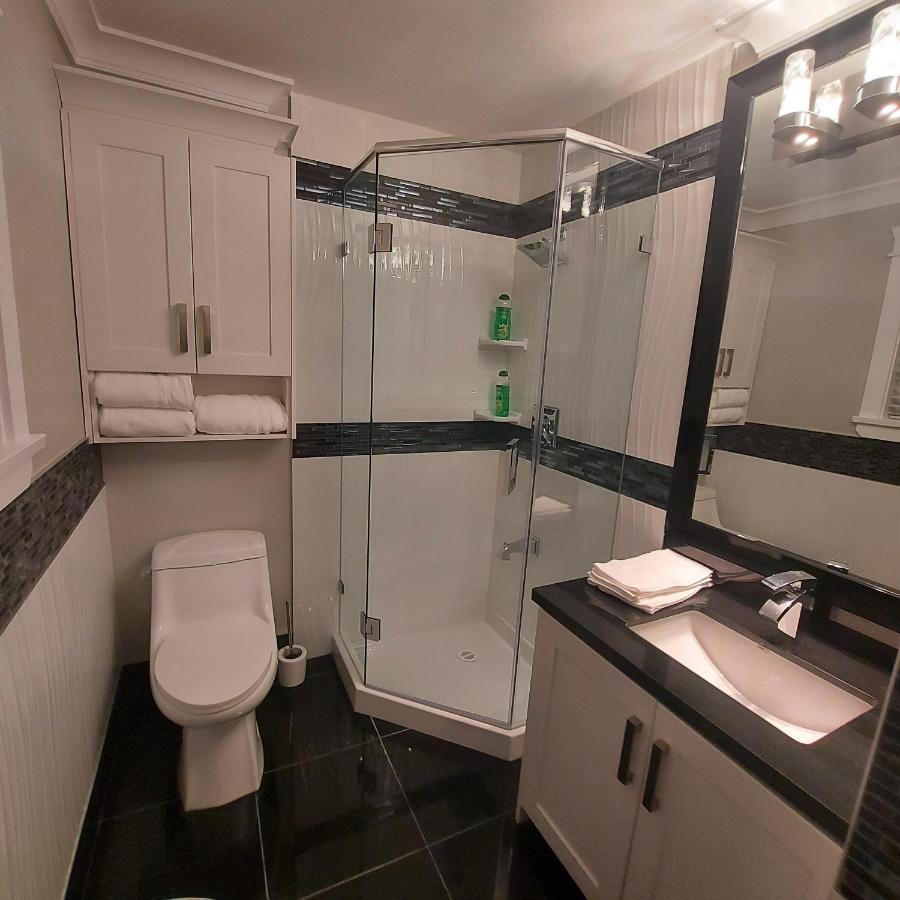Beautiful Bright 3 Bed Townhouse Vancouver